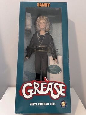 🌟GREASE "Franklin Mint" Olivia Newton-John Doll🌟